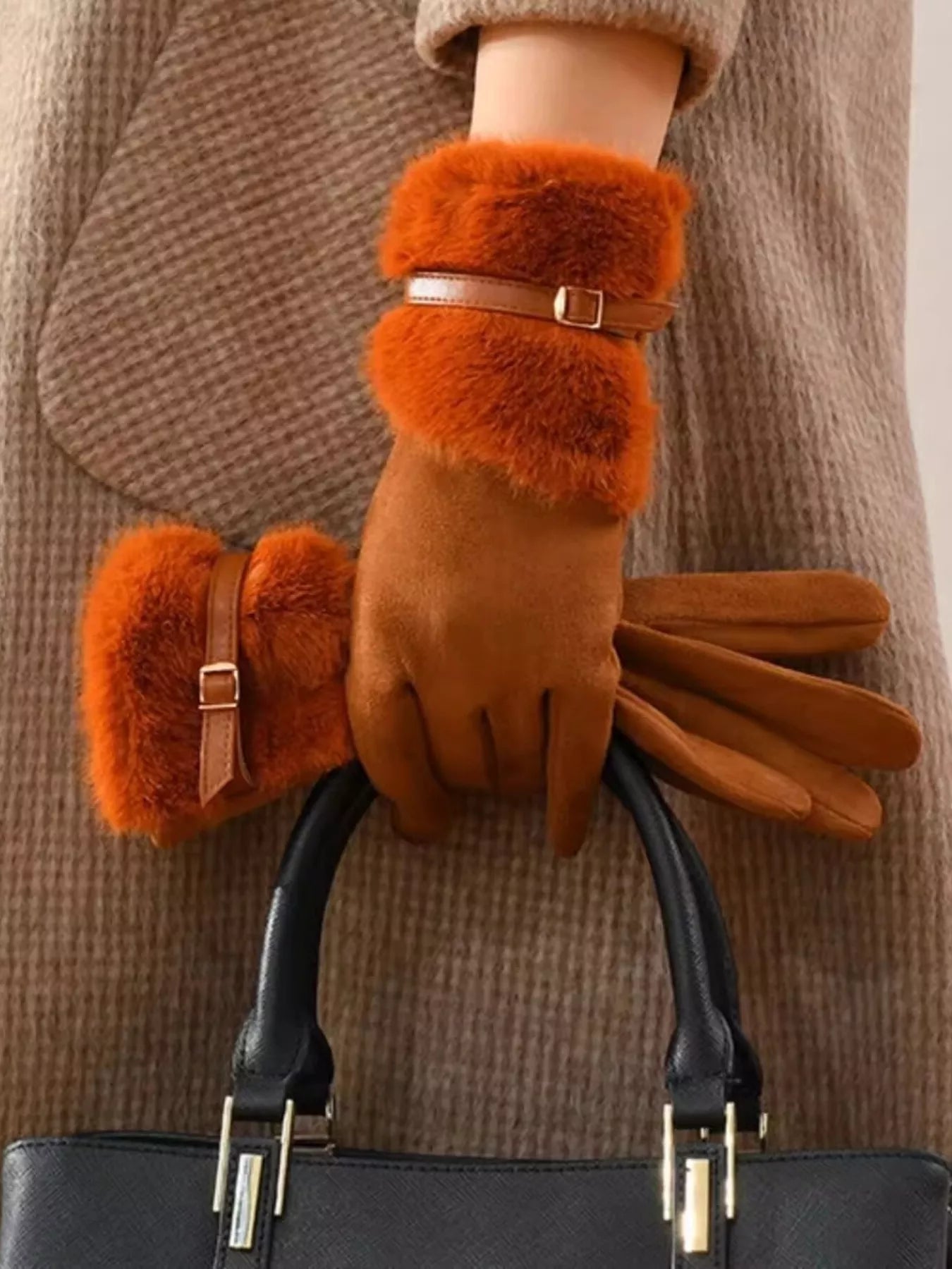 Chloé Faux Fur Cuff Gloves - Be Juliet
