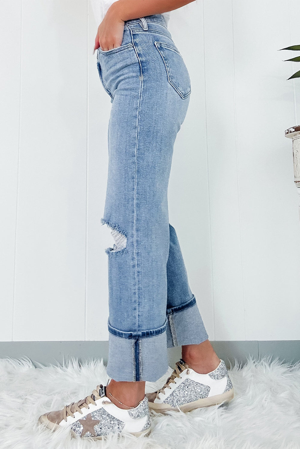 Distressed Straight Jeans with Pockets - Be Juliet