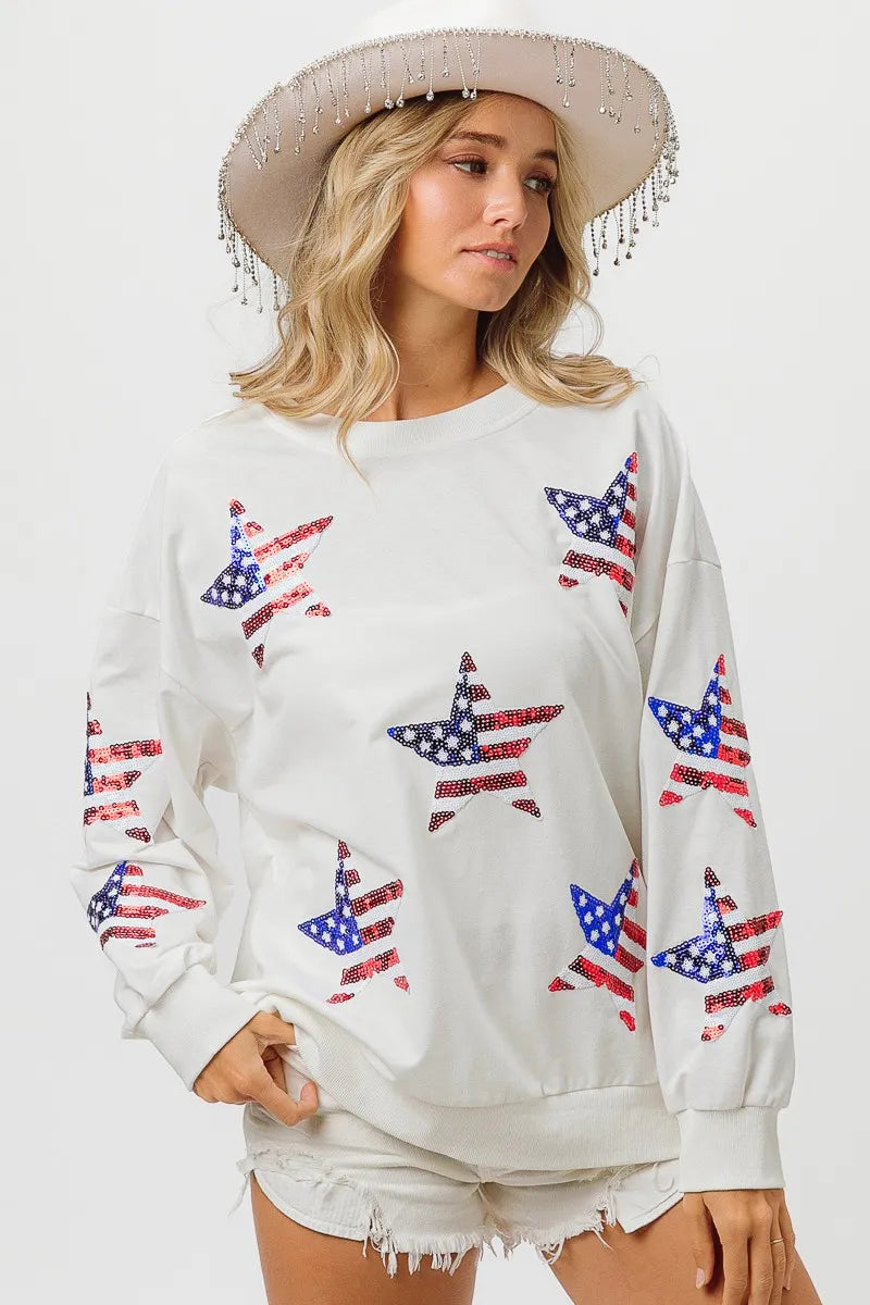 Sequin Star Flag Sweatshirt – Oversized Fit - OFF WHITE, front close-up on model - Be Juliet