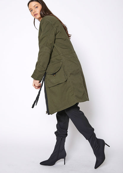 Women’s Zip-Up Long Utility Jacket – Olive - close-up detail - Be Juliet