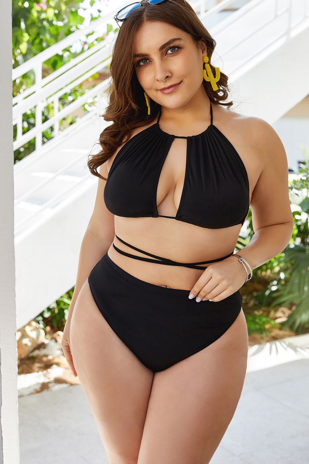 Solène Cutout Backless Bikini Set – Plus Size - Black, front view on model - Be Juliet