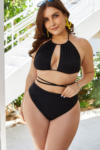 Solène Cutout Backless Bikini Set – Plus Size - Black, front view on model - Be Juliet