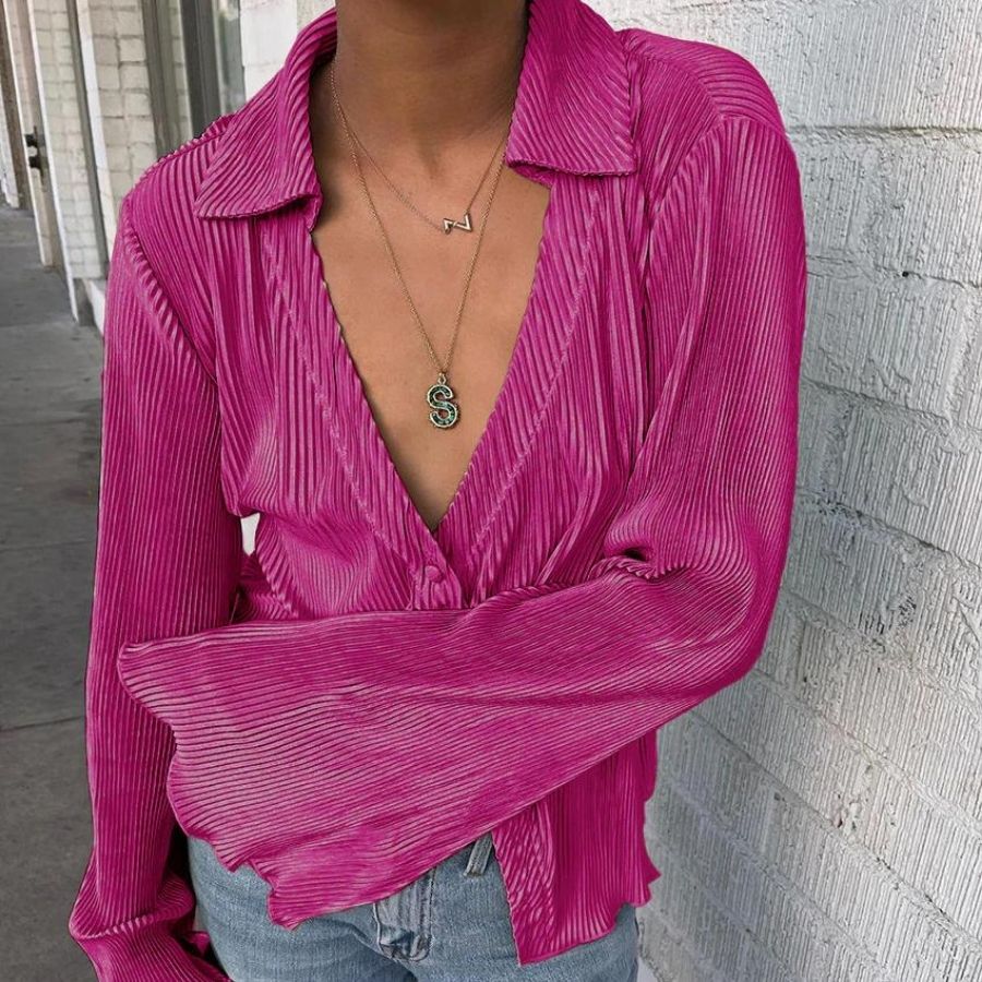 Fia Matching Two Piece Set - Pink, close-up V-neckline top detail - Be Juliet