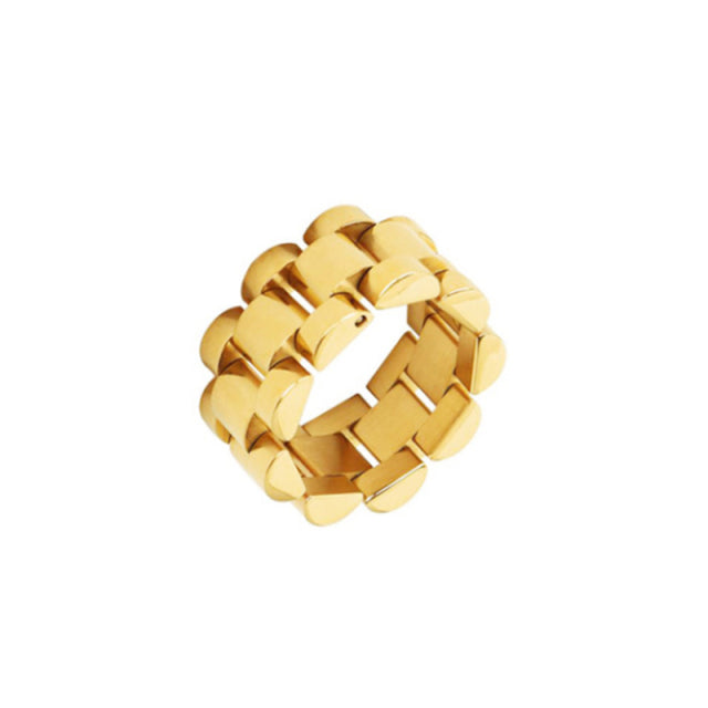 Gold Chain Ring - side profile showing chain link design - Be Juliet